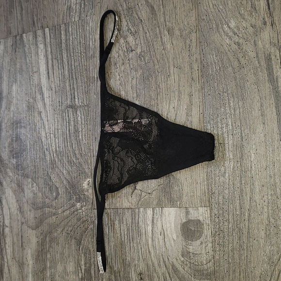 🐈‍⬛️Victoria's Secret Very Sexy Shine Strap Lace V-String Large *NEW*🐈‍⬛️ - Picture 4 of 5